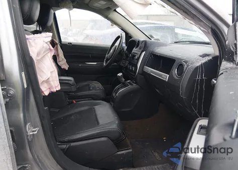 2014 Jeep Compass Latitude из США, поврежденный, VIN 1C4NJDEB6ED864023